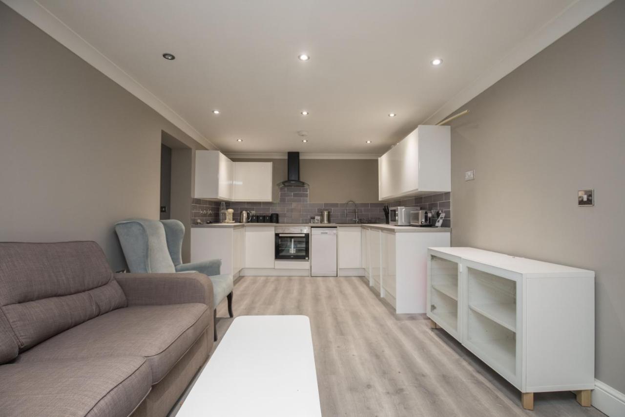 Riverside Central Kingston Flat 1B Surbiton Exterior photo